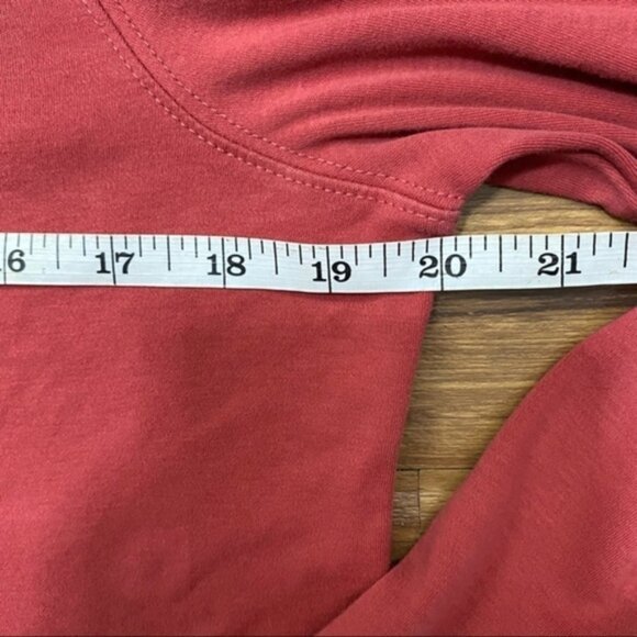 LL Bean Long Sleeve‎ T-shirt, Women’s Size Medium - Picture 4 of 10